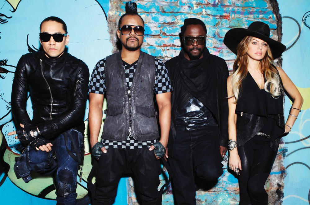 The Black Eyed Peasのメンバー。左から2番目がApl