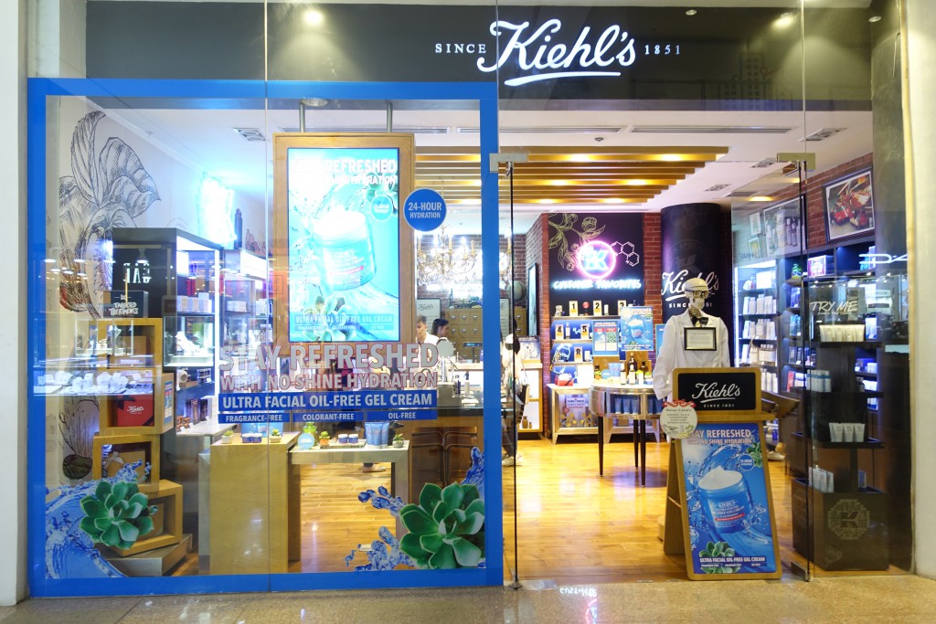 Kiehl’s（キールズ）アヤラモール内のお店です。