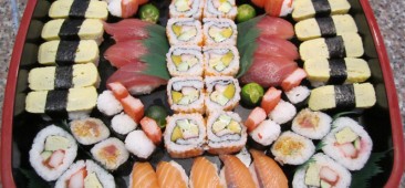 Yufuin-Sushi-Maki-Bento-45-366x170